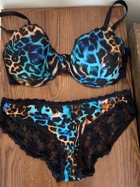 Leopard Print Push-Up Bra & Lace Bikini Set - Teal Blue/Black